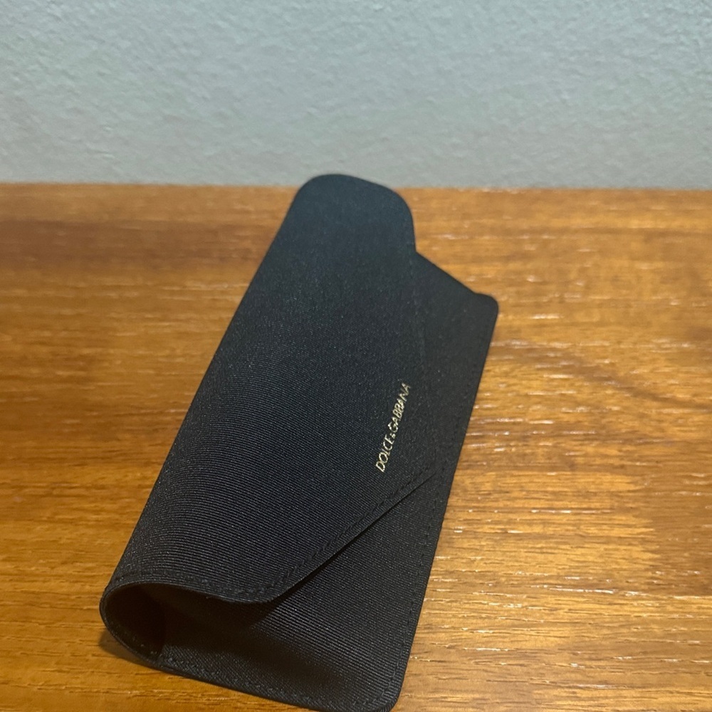 Dolce & Gabbana Eyeglasses Case. - Picture 4 of 5